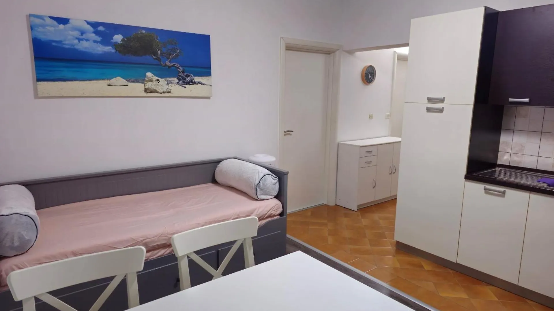 Apartman Tia Povljana 0*,  Croatia